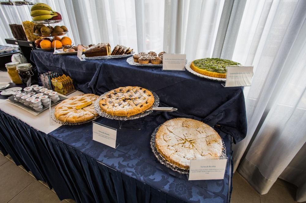 Hotel Nancy Ρίμινι Εξωτερικό φωτογραφία
